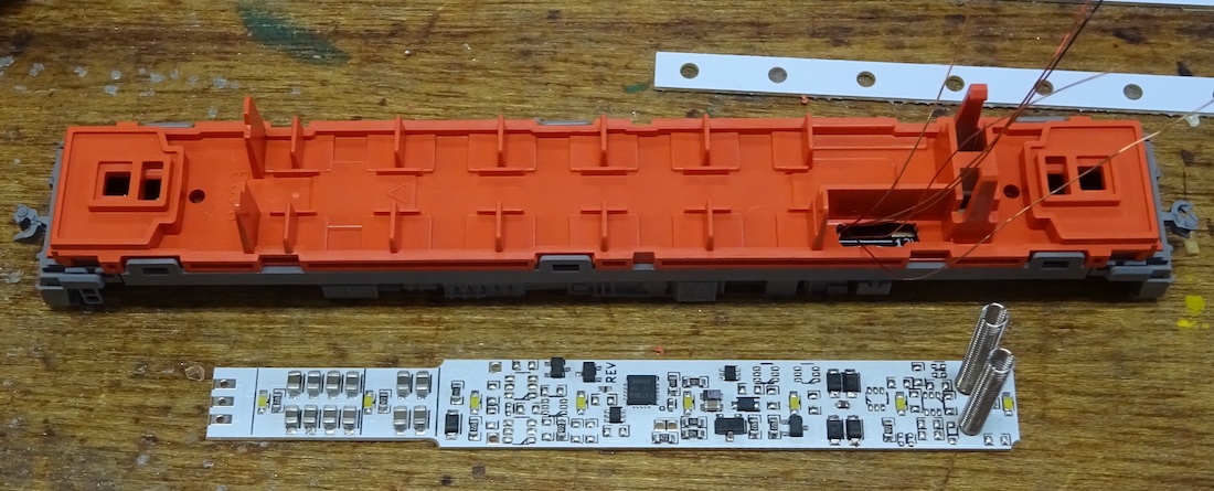 t-05.jpg t-05.jpg